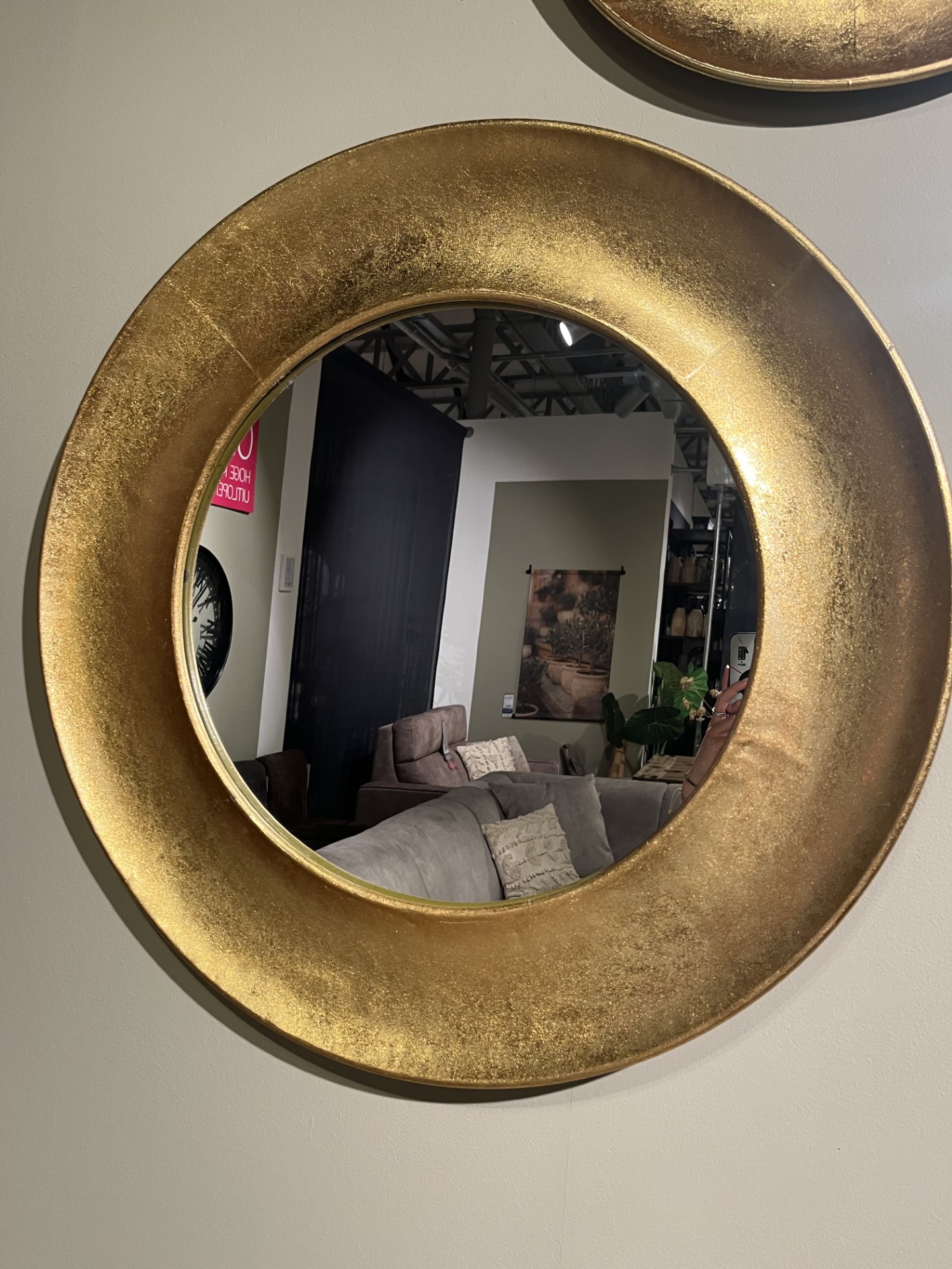 Bedona mirror