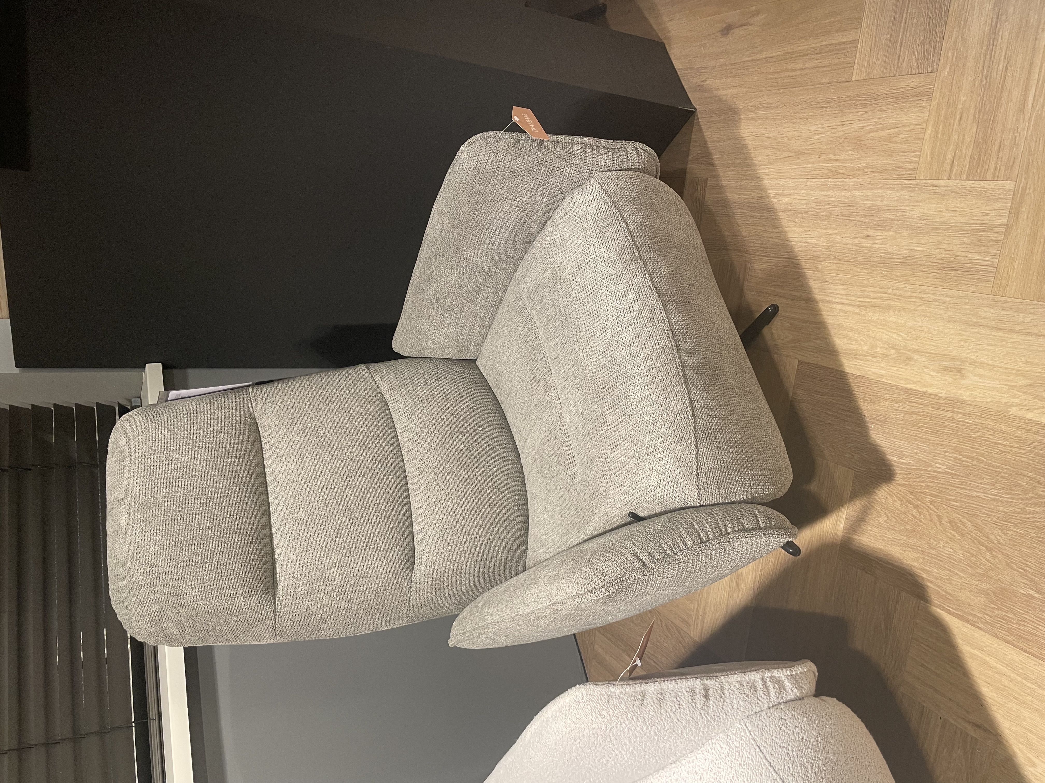 Lichtgrijze relaxfauteuil Pianezzo